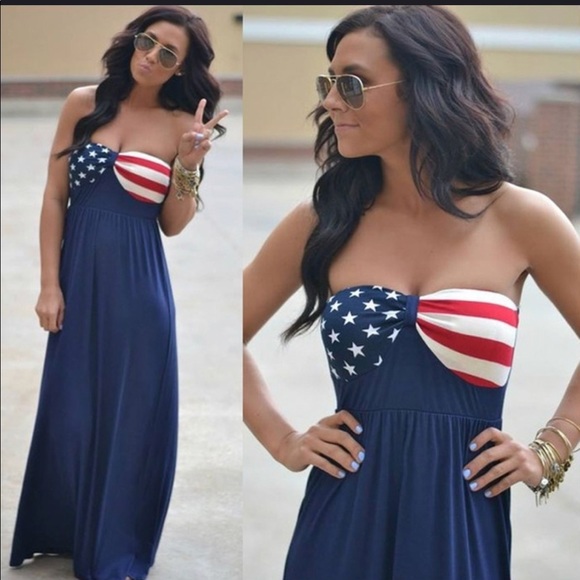 Dresses & Skirts - Strapless dress Dresses & Skirts - Strapless dress